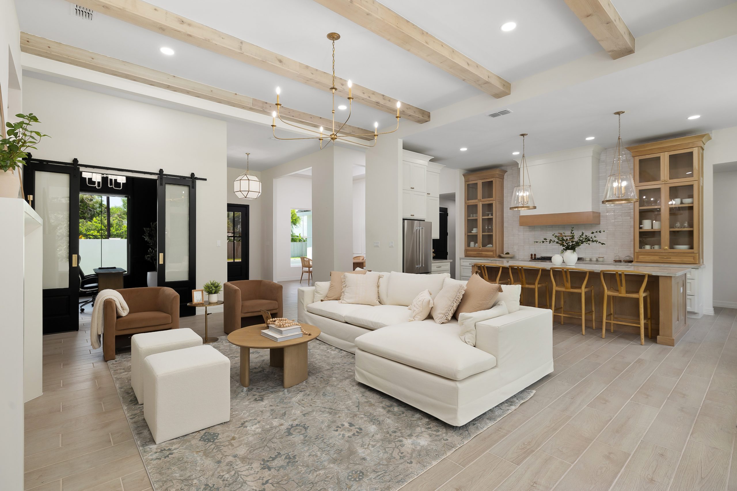 1915 E. 28th custom home build by Villa Homes. McAllen, Mission, and South Texas. home sale living room design