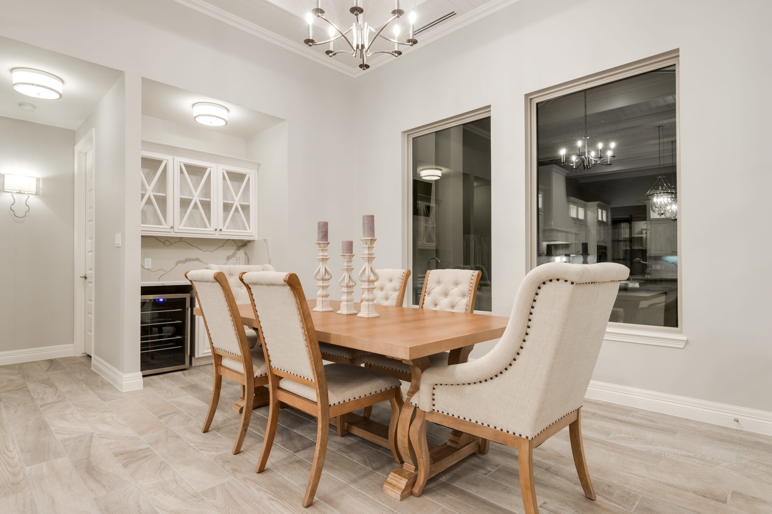3101 Payton custom home made by Villa Homes construction in Mission, McAllen & RGV Texas: dinner table